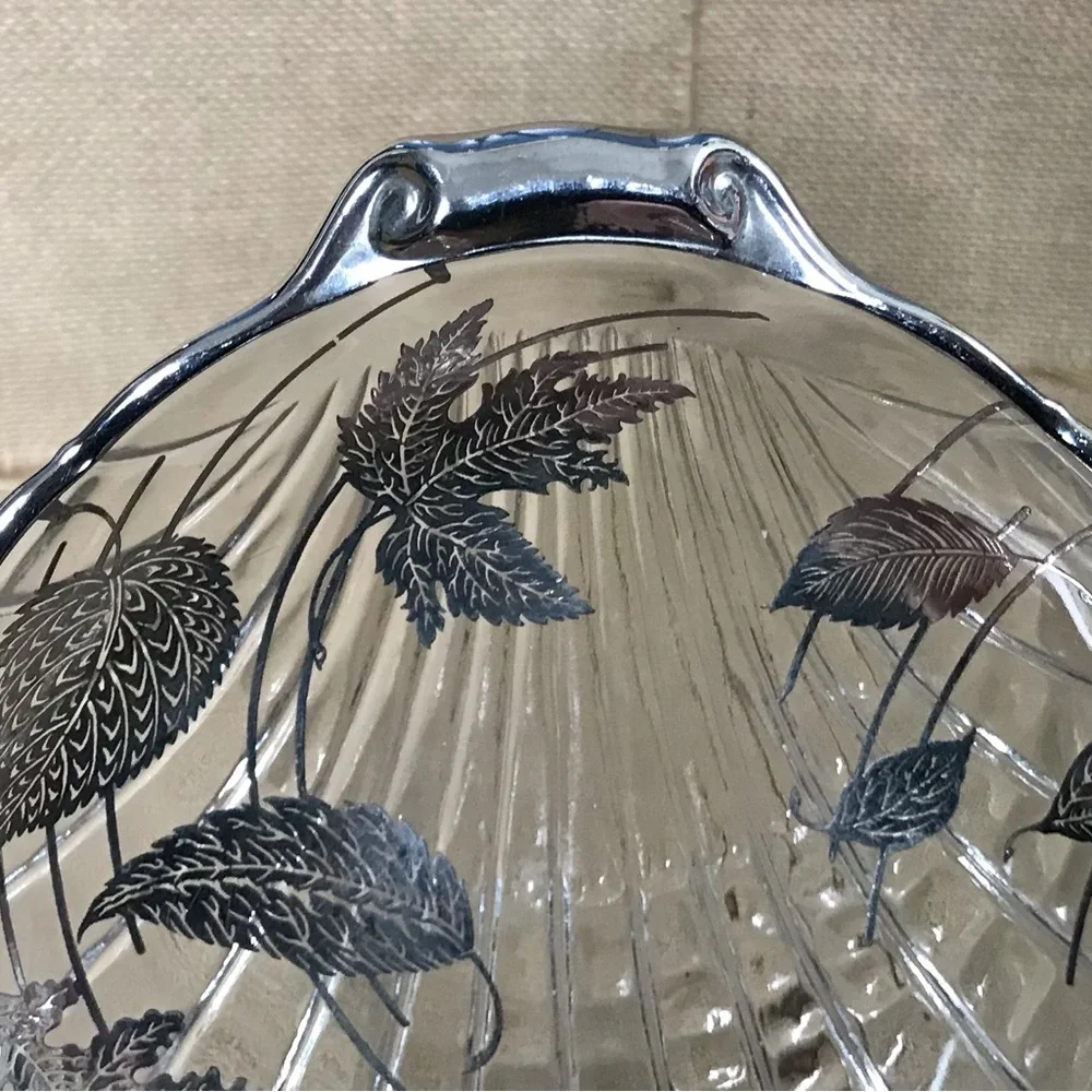 Vintage Silver Overlay Leaf Print Clam Shell Glass Candy Dish Botanical MCM